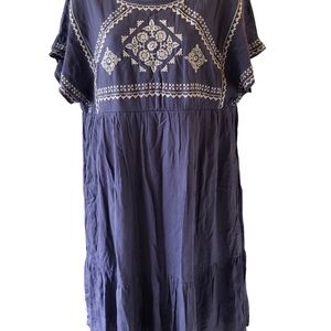 Polagram Size large navy blue, midi dress embroidered accents